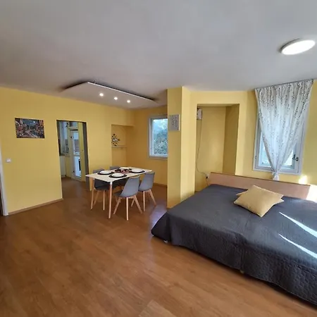 アパート Location Harmony By Hostex