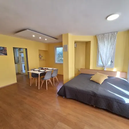 アパート Location Harmony By Hostex